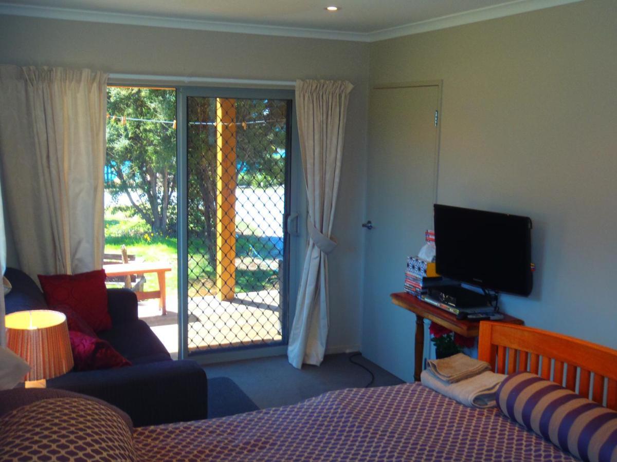 Lakefront Fantail Cottage Lake Hawea, Wanaka 外观 照片