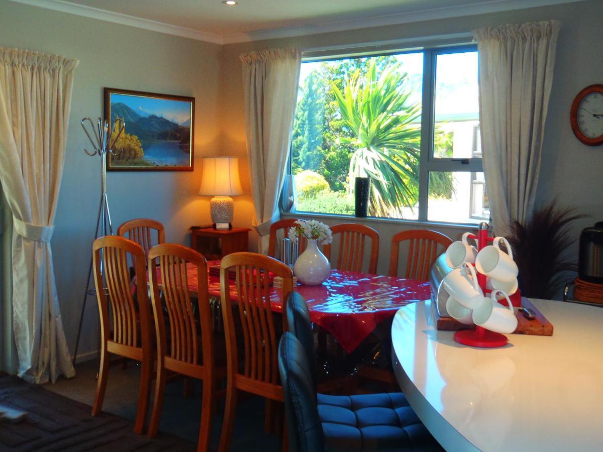 Lakefront Fantail Cottage Lake Hawea, Wanaka 外观 照片