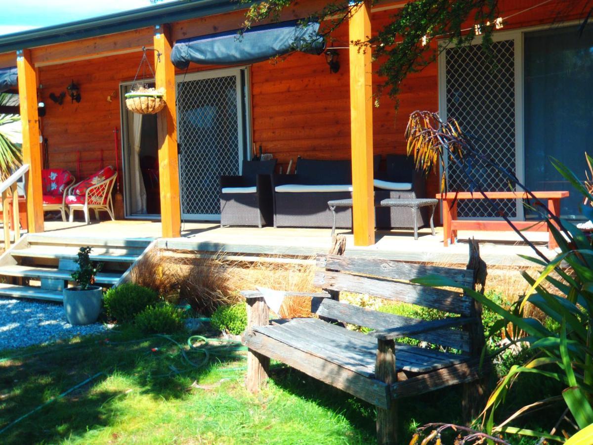 Lakefront Fantail Cottage Lake Hawea, Wanaka 外观 照片